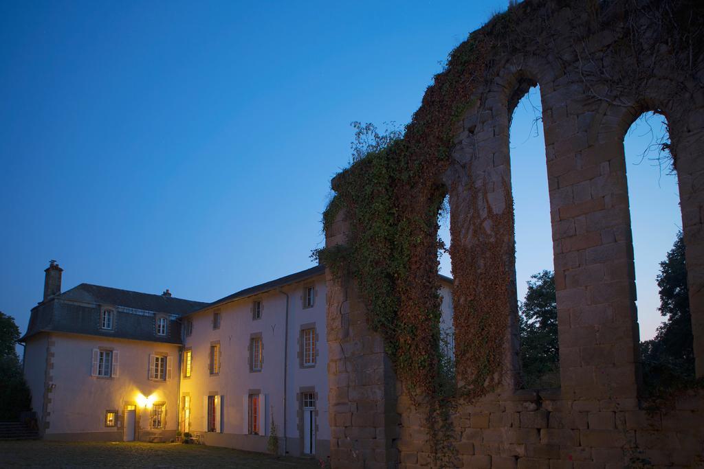 Thauron Abbaye Du Palais Bed & Breakfast エクステリア 写真