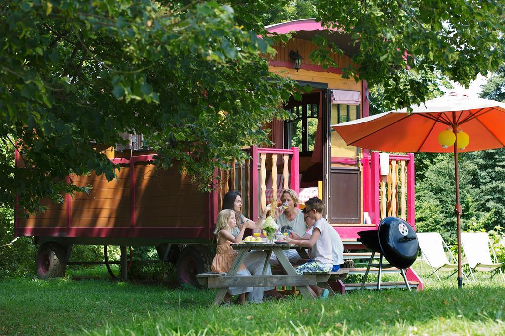 Thauron Abbaye Du Palais Bed & Breakfast エクステリア 写真